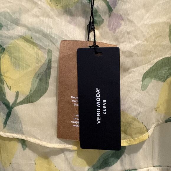 NWT Lemon Print Midi Dress Women 18 Yellow Vero Moda Curve Sheer Flutter Sleeve - Picture 7 of 16